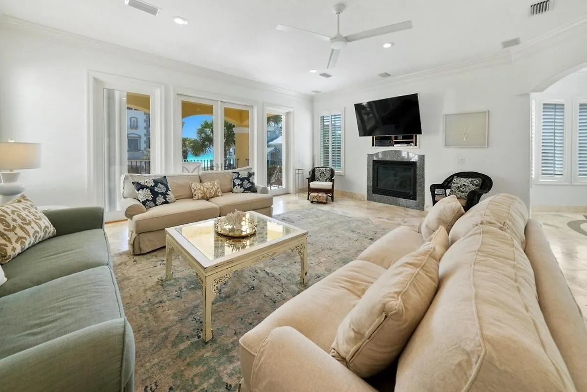 All Decked Out This Is The One You Want Gulf Front Views 4 Less Destin
