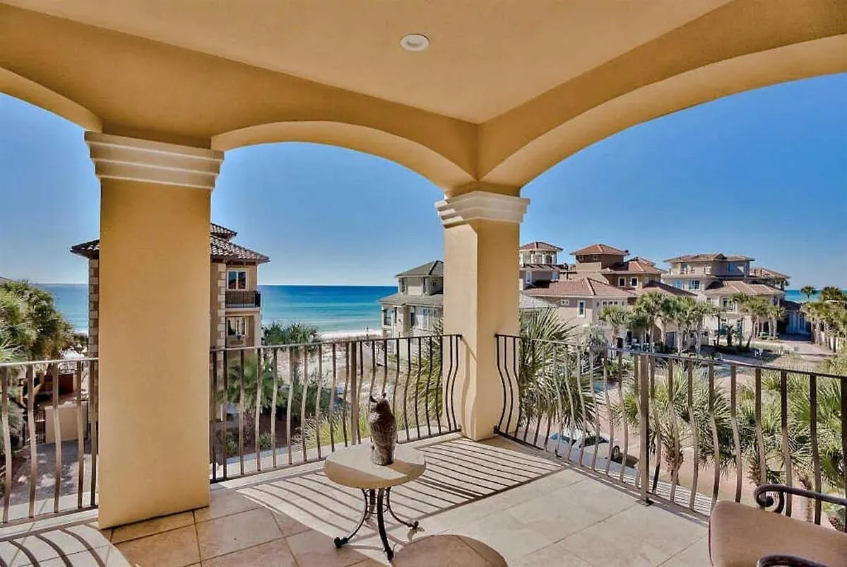 All Decked Out This Is The One You Want Gulf Front Views 4 Less Destin Holiday home